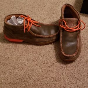 Twisted X driving mocs